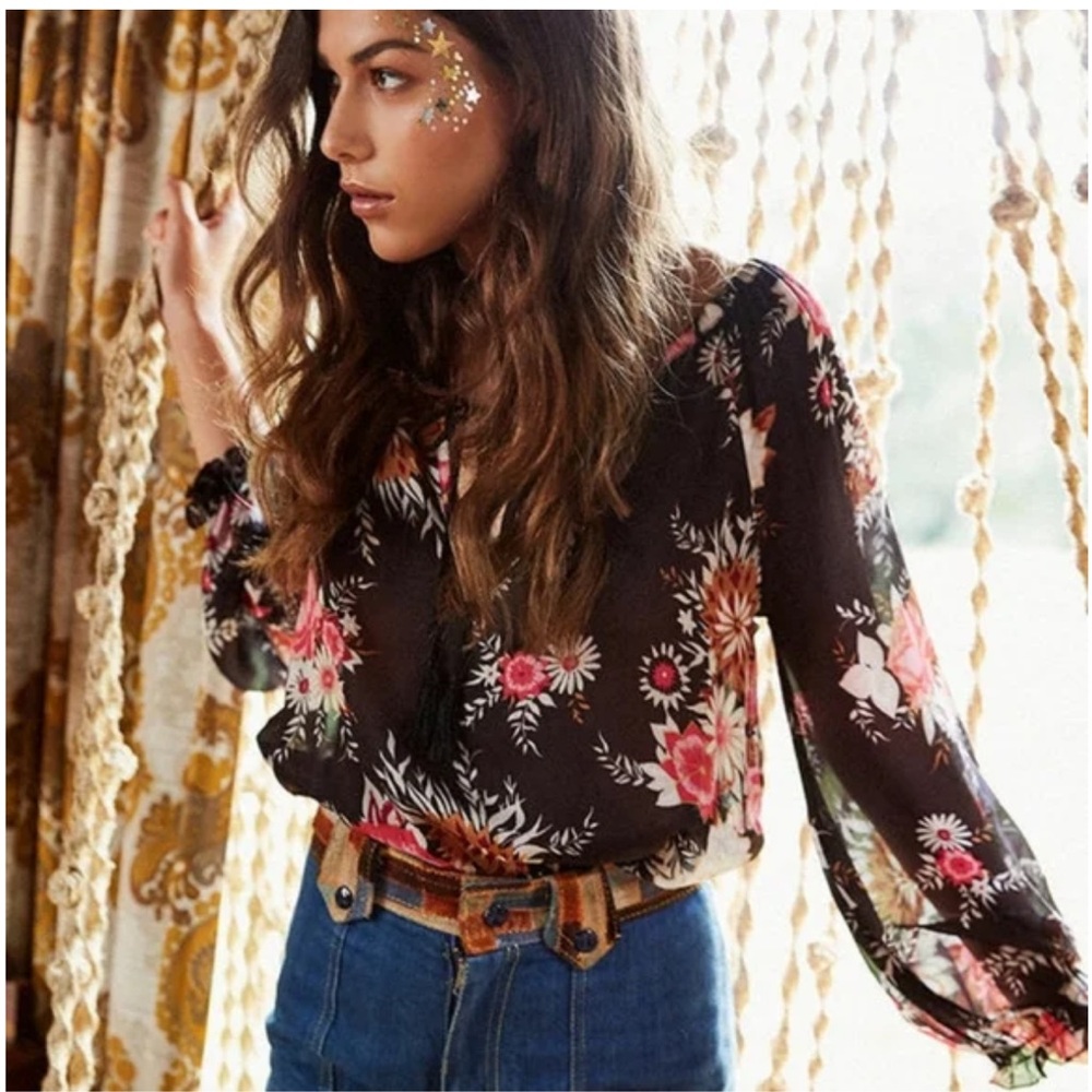 SWAP for @acortes4373 💫 EUC to BNWOT Spell Jagger Blouse Medium 🌺🍁